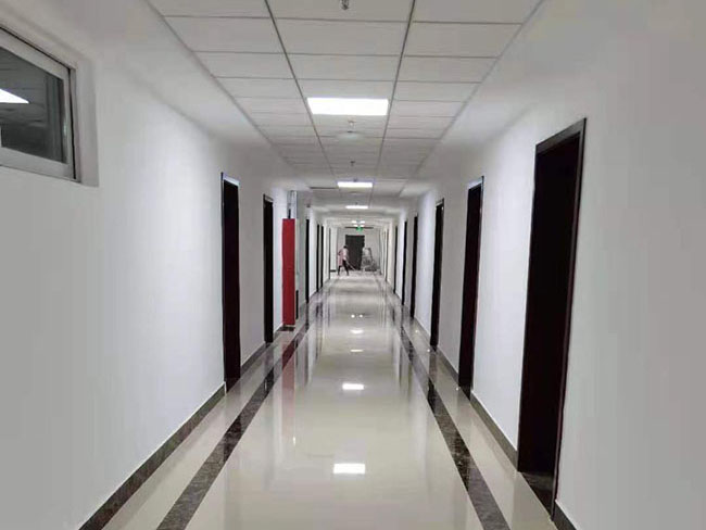 水系統(tǒng)風(fēng)冷模塊機(jī)組